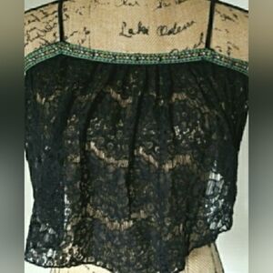 ♦️Daytrip Lace Spaghetti Strap Crop Top♦️